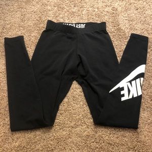 nike logo leggings